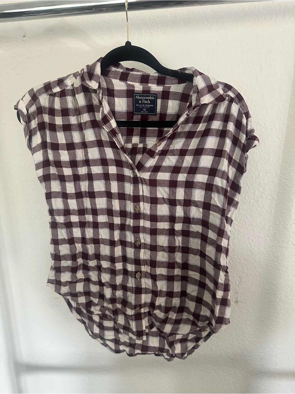Abercrombie & Fitch Burgundy and White Checked Button-Down Top